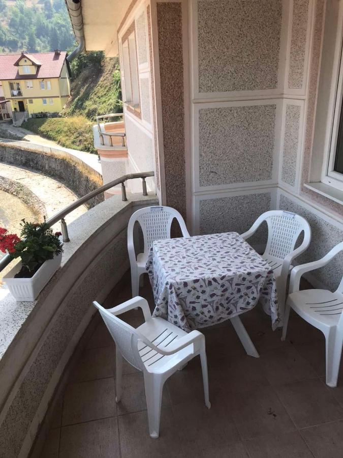 Apartmani Ambiente Plav Buitenkant foto