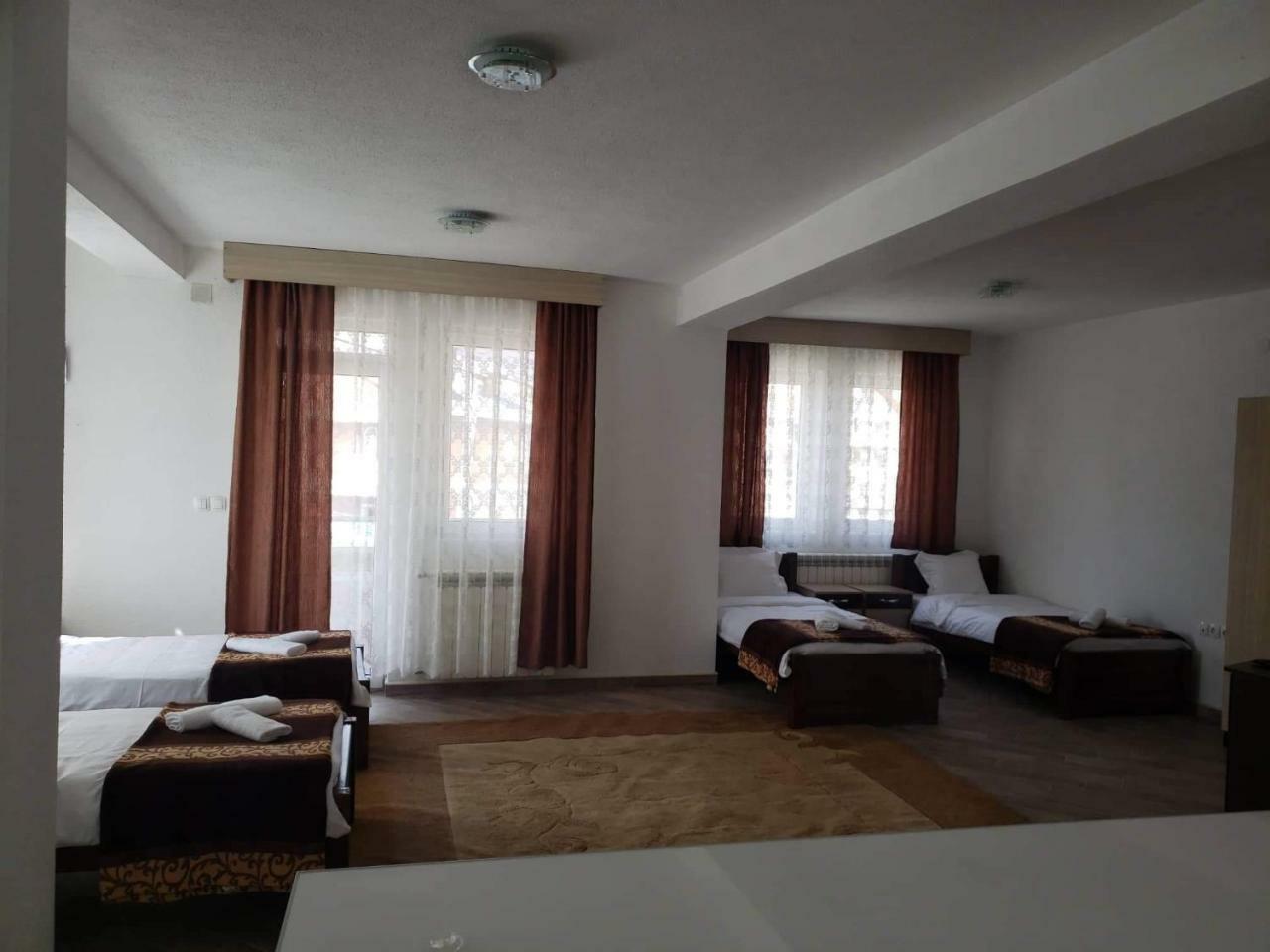 Apartmani Ambiente Plav Buitenkant foto