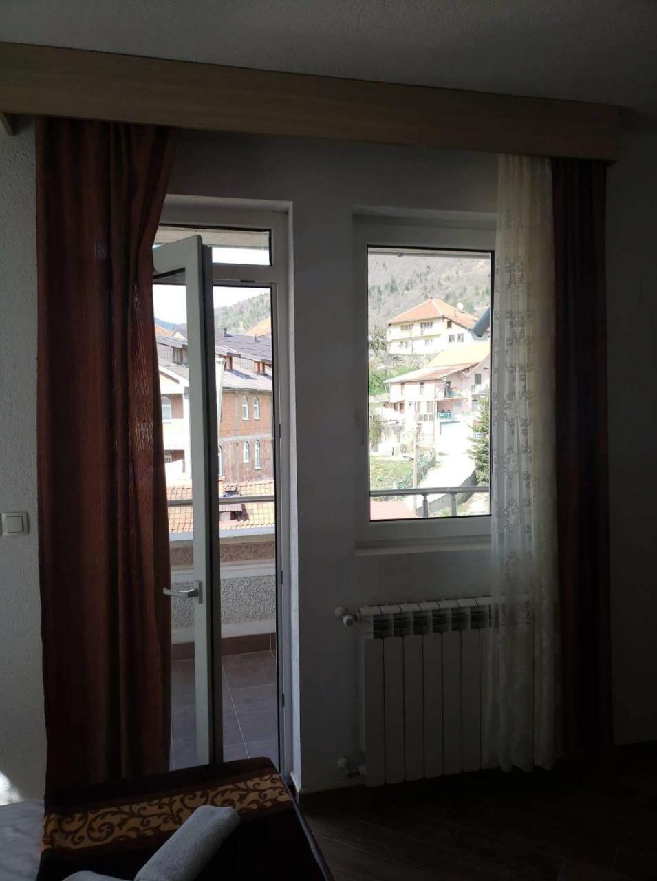 Apartmani Ambiente Plav Buitenkant foto