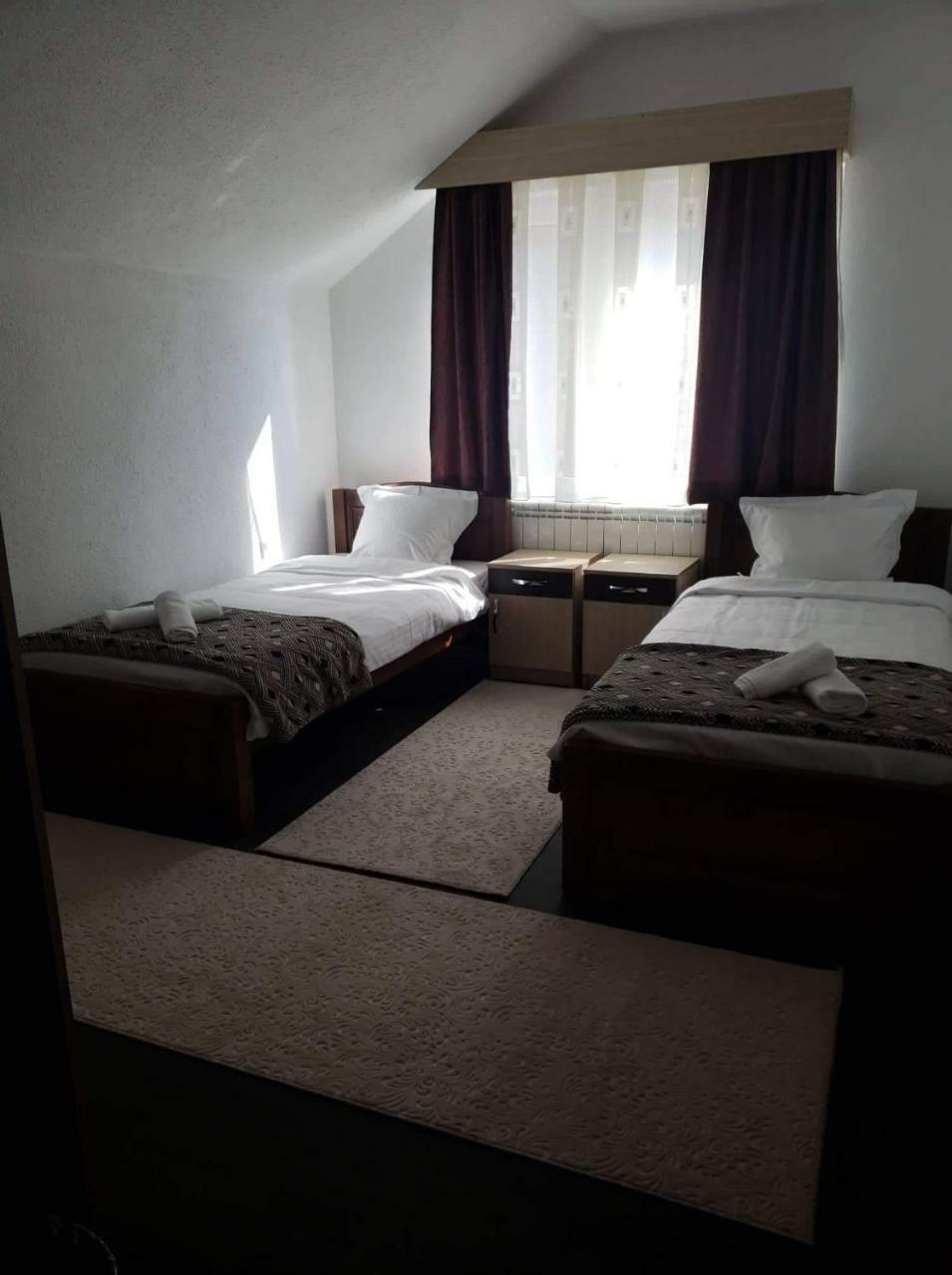 Apartmani Ambiente Plav Buitenkant foto