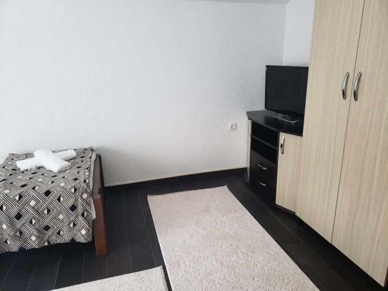 Apartmani Ambiente Plav Buitenkant foto