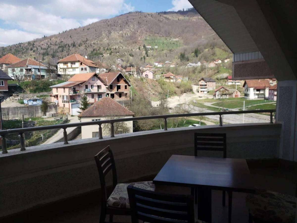 Apartmani Ambiente Plav Buitenkant foto