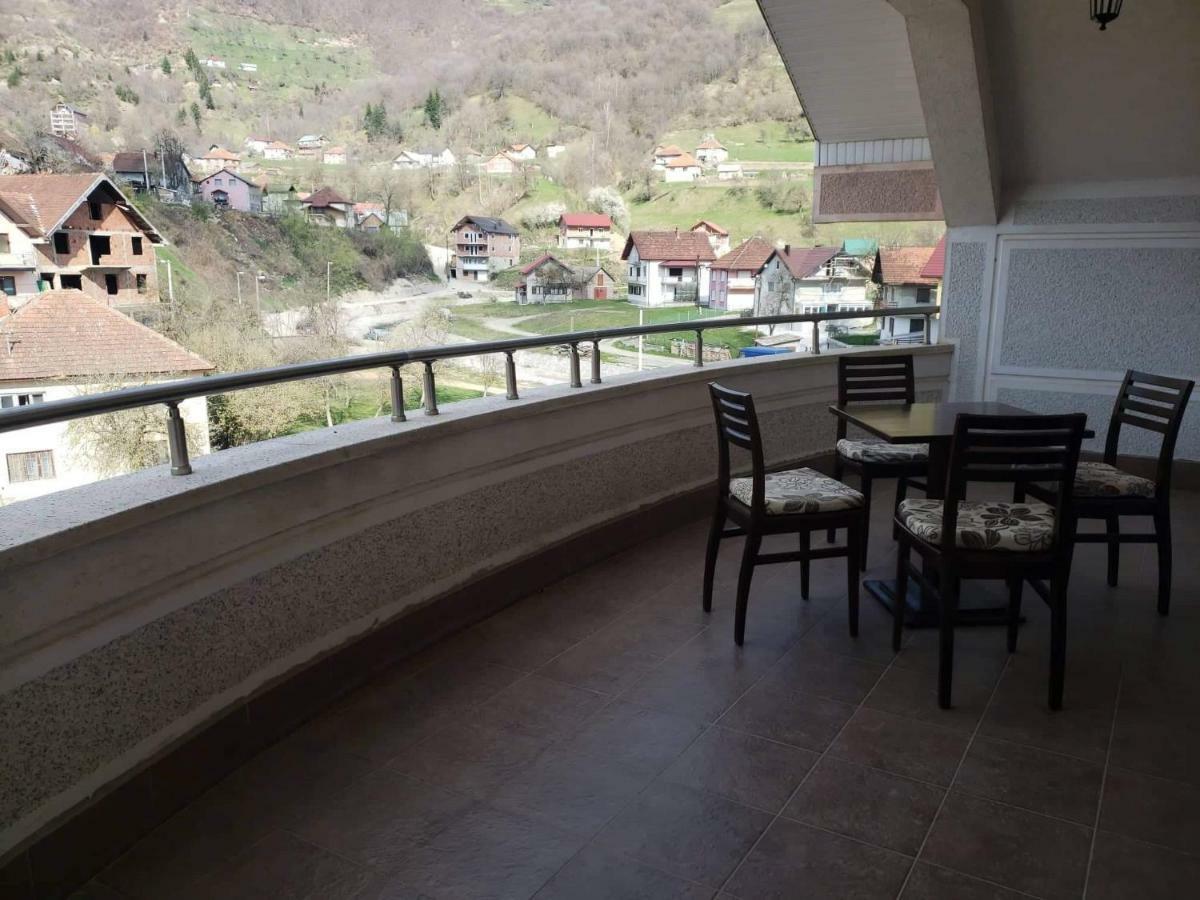 Apartmani Ambiente Plav Buitenkant foto